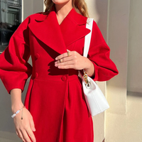 Anabell | Damen Lange Trenchcoat | Warm in Rot