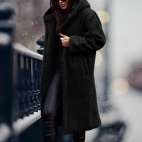 Kuschelig elegante Kunstfell-Kapuzenjacke - Irma in Schwarz