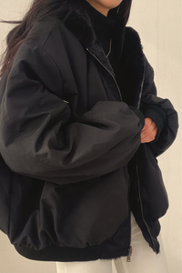 Gefütterte Winterjacke in Übergröße in Schwarz