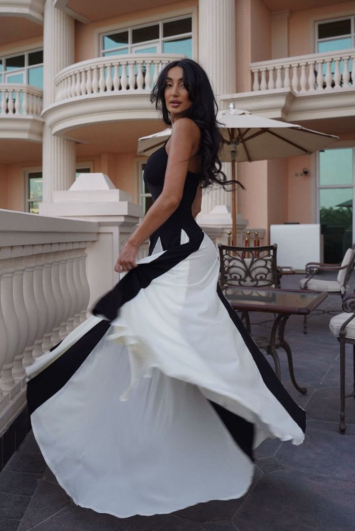 Viara - Getäfeltes Maxikleid