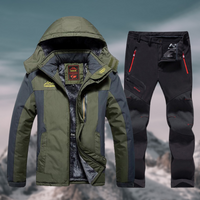 Herren-Winterset mit Fleecefutter und elastischer Passform für Outdoor-Aktivitäten in Armeegrün