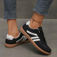 Lia - Bequeme Damen-Sneaker in Schwarz