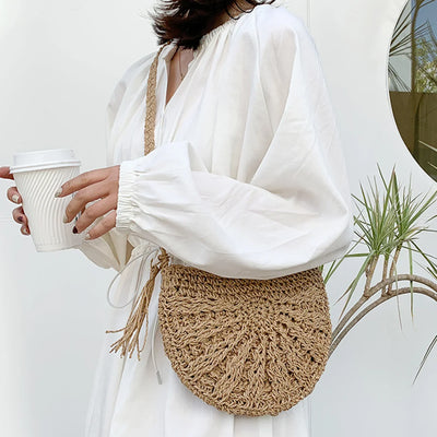 Boho-Chic Handgewebte Stroh-Crossbody-Tasche im Halbmond-Design