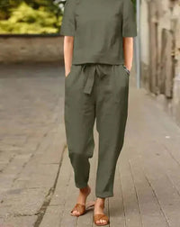 Libelle | Damen Moderne Hose und Oberteil Set | Zweiteilig in Armeegrün