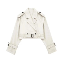 Aimee - Kurz geschnittene Jacke mit mehreren in Weiß Beige