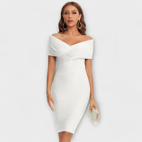 Elegantes Kleid mit V-Ausschnitt in Weiß