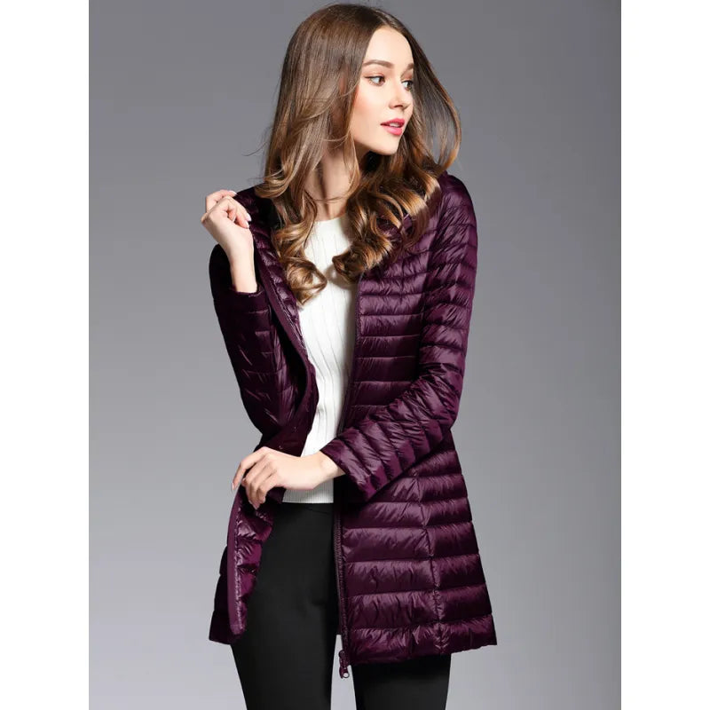 Damen Daunenjacke mit Kapuze – Leichte, warme Winterjacke in verschiedenen Farben