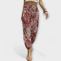 Scarlett - Hose mit ethnischer Grafik in Rot