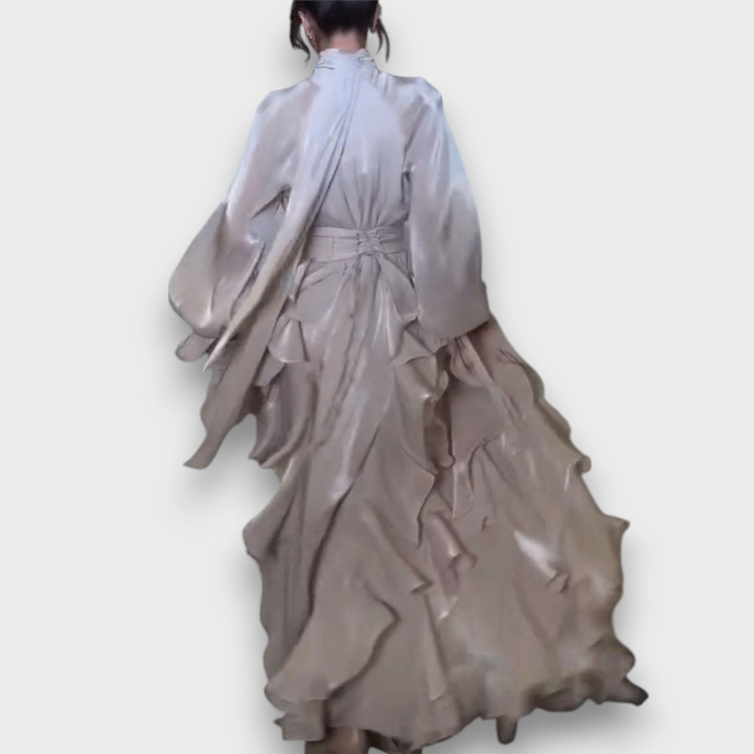 Valette – Fliessendes Maxikleid mit Volantdrama