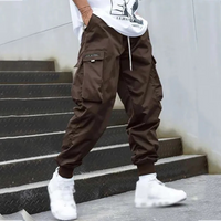 Herren Schwarze Cargo Hose in Braun