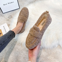 Lyka | Damen Geschlossen Hausschuhe | Schwarz in Khaki