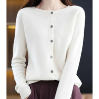 Anika | Damen Leichte Strickjacke | Kurz in Weiß