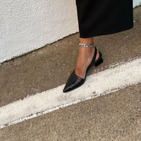 Azra | Damen Schwarz Absätze | Schuhe in Schwarz