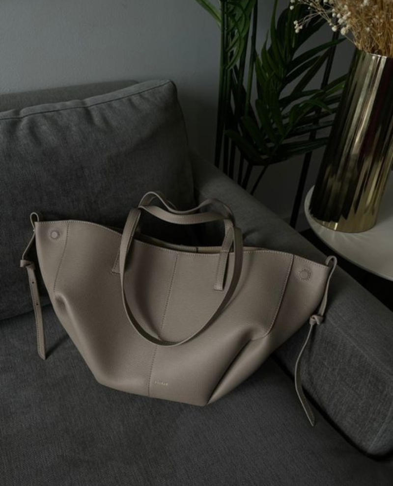 Carmen | Damen Schwarz Umhängetasche | Handtasche