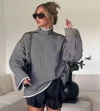 Lona | Damen Schwarze Rollkragenpullover | Gestreifter in Schwarz