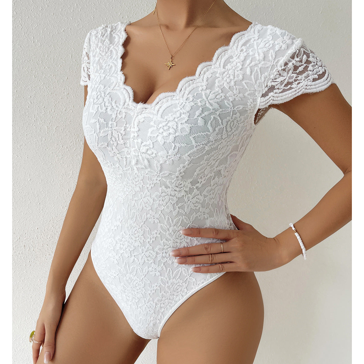 Eleganter V-Ausschnitt Bodysuit mit modernem Design