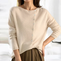Strickjacke Damen Knopfleiste Langarm | Klassisch Leicht in Beige