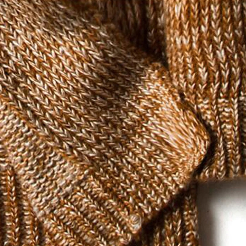 Eleganter Herren-Strickjacke mit Kapuze | Strick