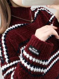 Alina | Moderner Kragenpullover für Wintertage in Rot