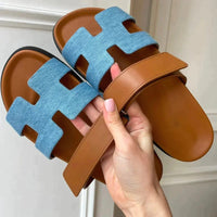 Paula | Elegante Sandalen im Chypre-Stil in Braun/Jeans