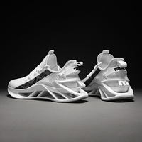 Mike | Herren Bequeme Sportschuhe | Weiß in Weiß