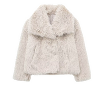 Tabea - Winter-Pelzjacke Damen in Cremeweiß