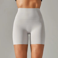 ActiveMove Sport Shorts in Grau-weiß