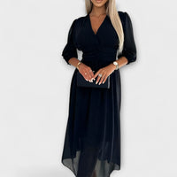 Nia - Stylisches Wickelkleid in Schwarz