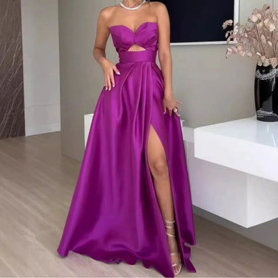 Langes Damenkleid aus Satin mit Sweetheart-Ausschnitt und Schlitz - Julieta