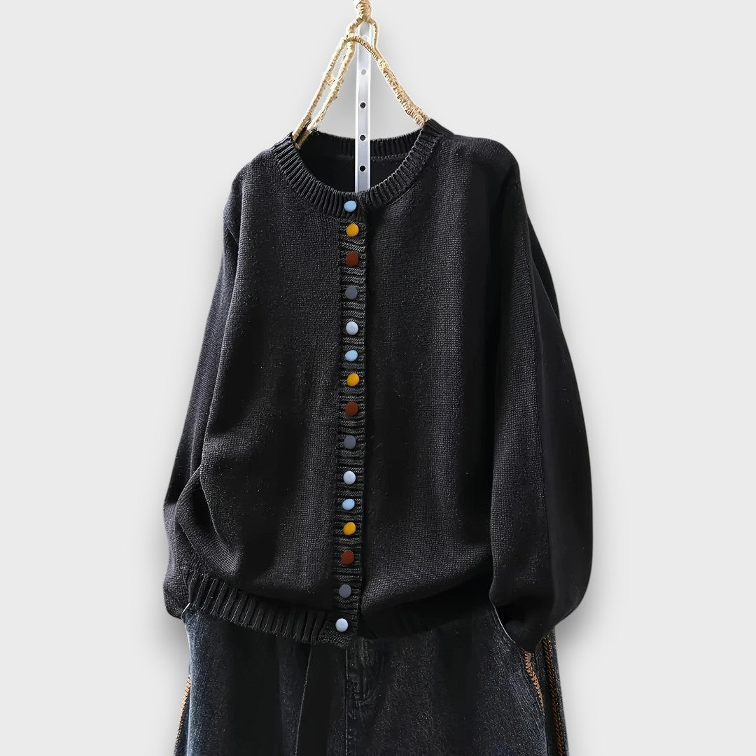 Liora – Strickjacke mit Knopfdetails