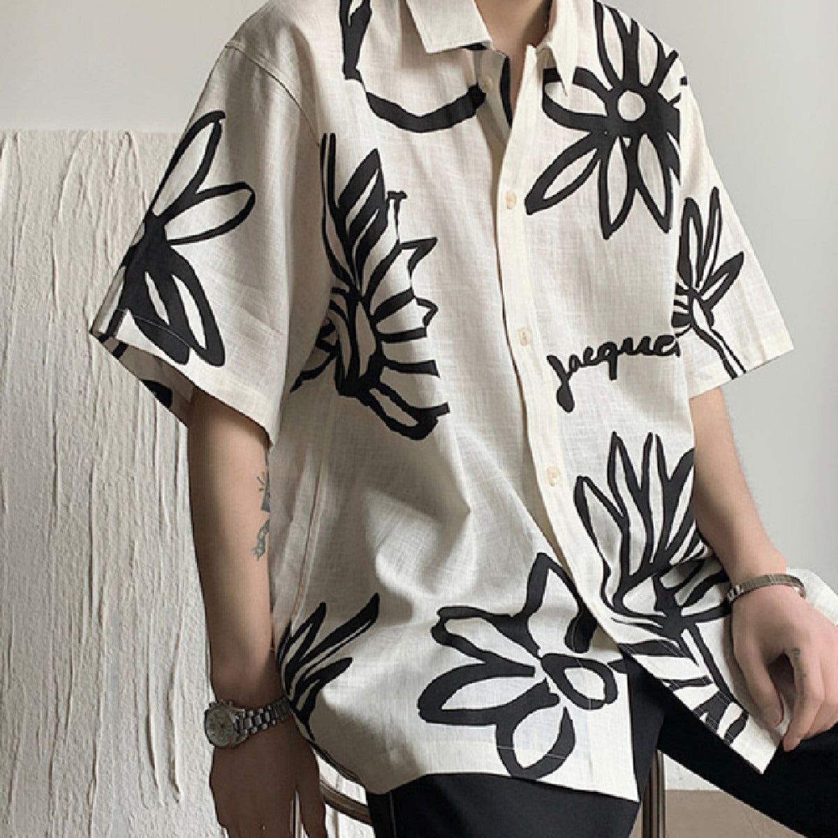 Herren-Kurzarmhemd aus Leinen mit kunstvollem Blumenmuster - Jörg