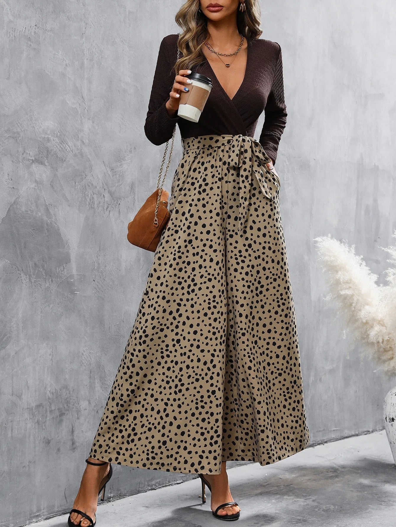 Damen Jumpsuit mit überkreuztem Ausschnitt und bedruckter Palazzohose - Pamela