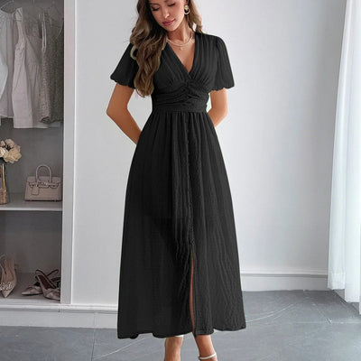 Langes Damenkleid mit elegantem Crossover-Ausschnitt und Schlitz vorne - Dalia