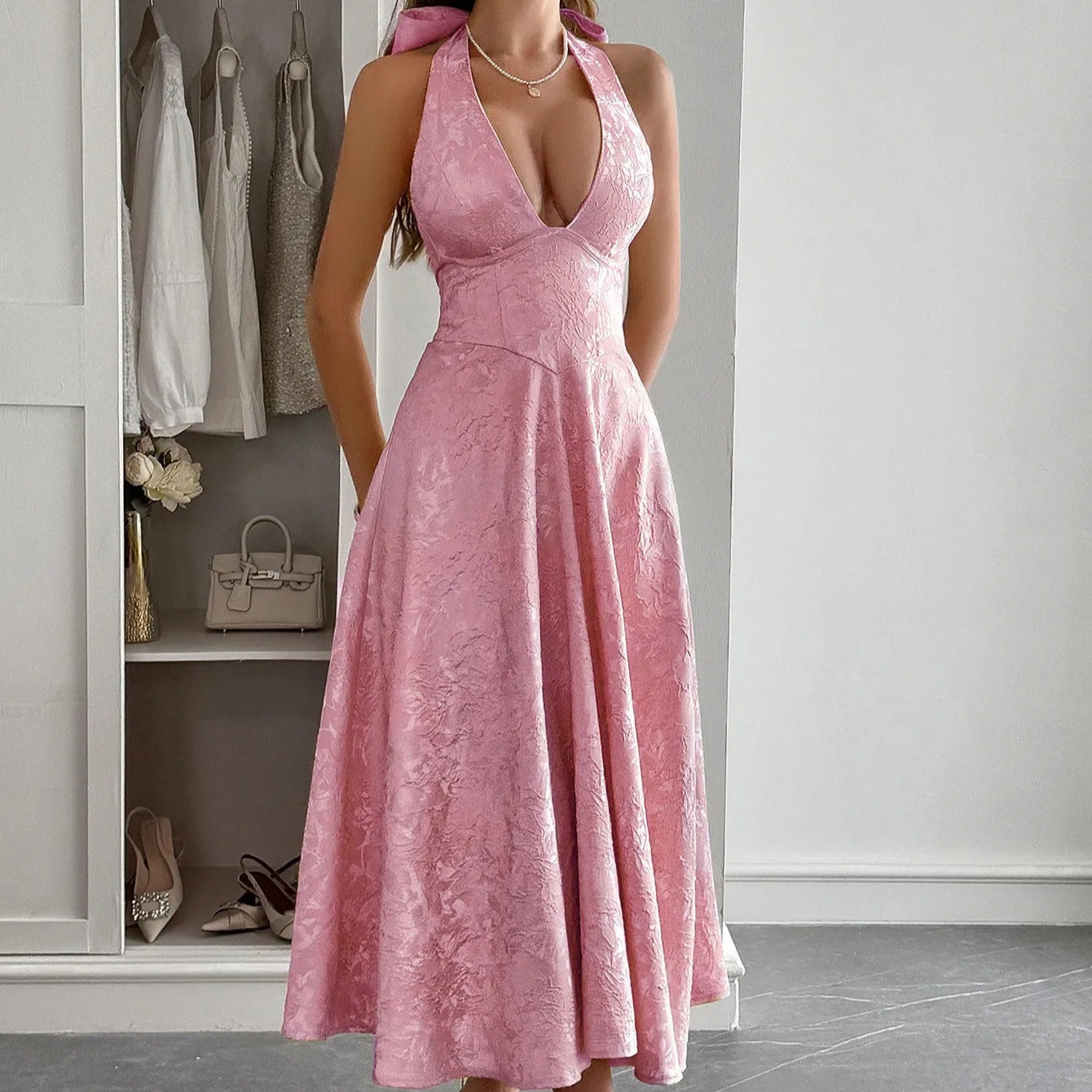 Midikleid für Frauen Jacquard elegant Neckholder-Ausschnitt - Mireille