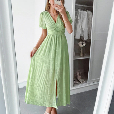 Langes Damenkleid mit elegantem Crossover-Ausschnitt und Schlitz vorne - Dalia