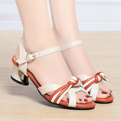 Damen Sandalen mit niedrigem Absatz aus geflochtenem Kunstleder in elegantem Stil - Noémie