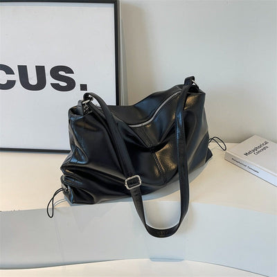 Damen-Umhängetasche mit Ledereffekt im fließenden Stil - Léa