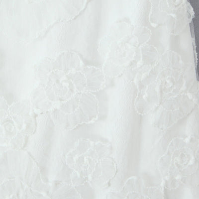 Langes Kleid aus geblümter Spitze mit eleganten Spaghetti-Trägern - Elena