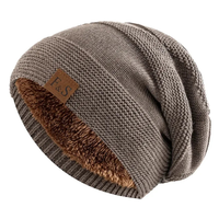 Ingeborg | Warme Kuschelige Fleece-Mütze in Khaki