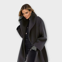 Adelheid® | Premium Winddichter Wollmantel in Schwarz