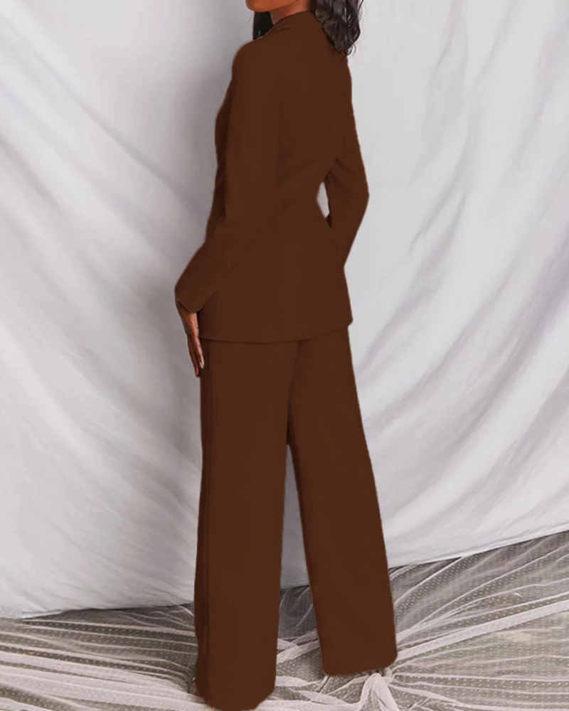 Klassischer Blazer und Hosenanzug für Damen | Moderne