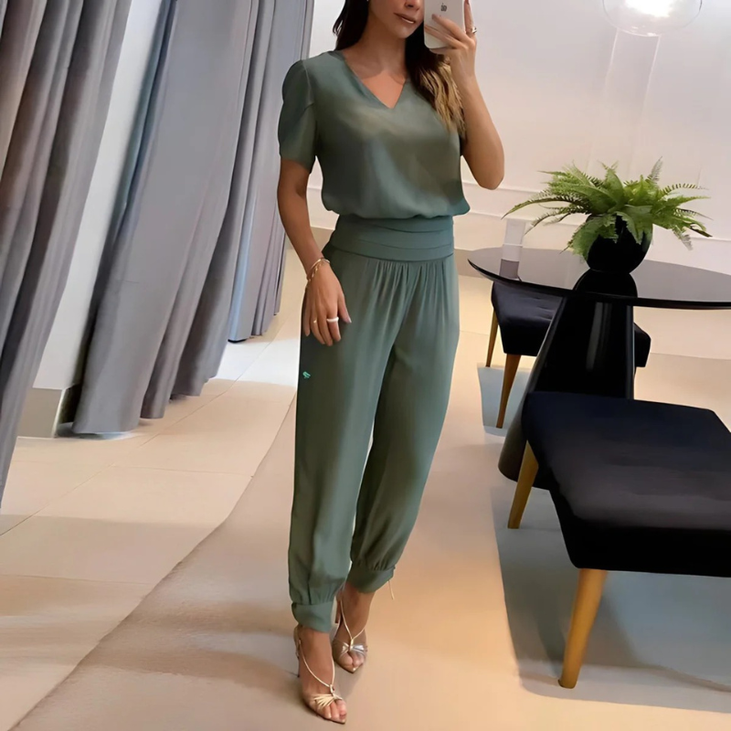 Lässige Bluse und Hose für Damen | Elegant