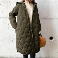 Anjanette | Damen Lange Steppjacke | Warme Daunenjacke in Dunkelgrün