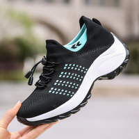 Rhealyn | Damen Leicht Sportschuhe | Schwarz in Schwarz