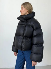 Dianne | Leichte Daunenjacke Damen | Steppjacke Lang in Schwarz