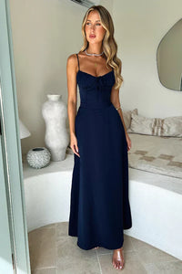 ALANIS | MITTELLANGES KLEID in Dunkelblau