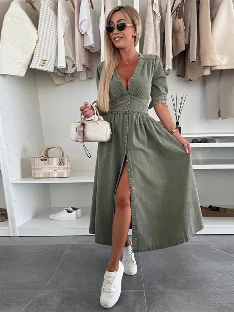 Clarina | Kleid mit tiefem V-Ausschnitt und Schlitz