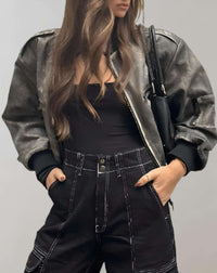 Modische Lederjacke für Frauen in Kurzform - Roslyn in Schwarz
