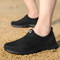 Zeus | Herren Outdoor Schuhe | Slip-on in Schwarz (Schwarze Sohle)