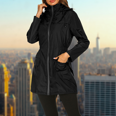 Stylische und wetterfeste Damen Regenjacke für Outdoor-Abenteuer